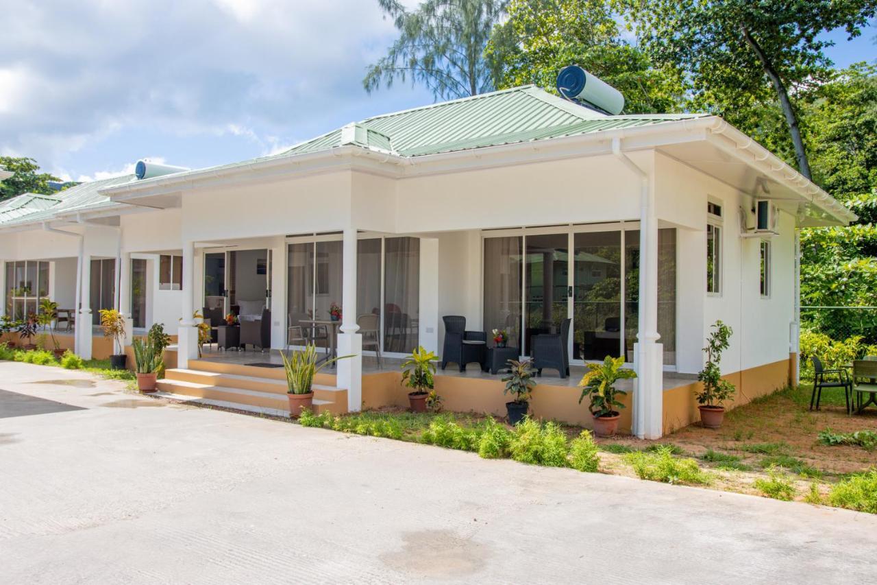 Macmillan'S Holiday Villas Grand Anse  Dış mekan fotoğraf