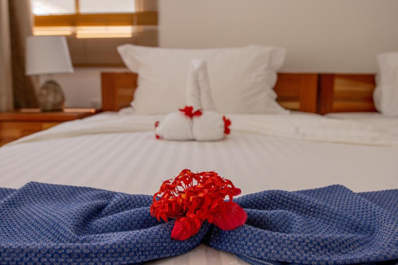 Macmillan'S Holiday Villas Grand Anse  Dış mekan fotoğraf