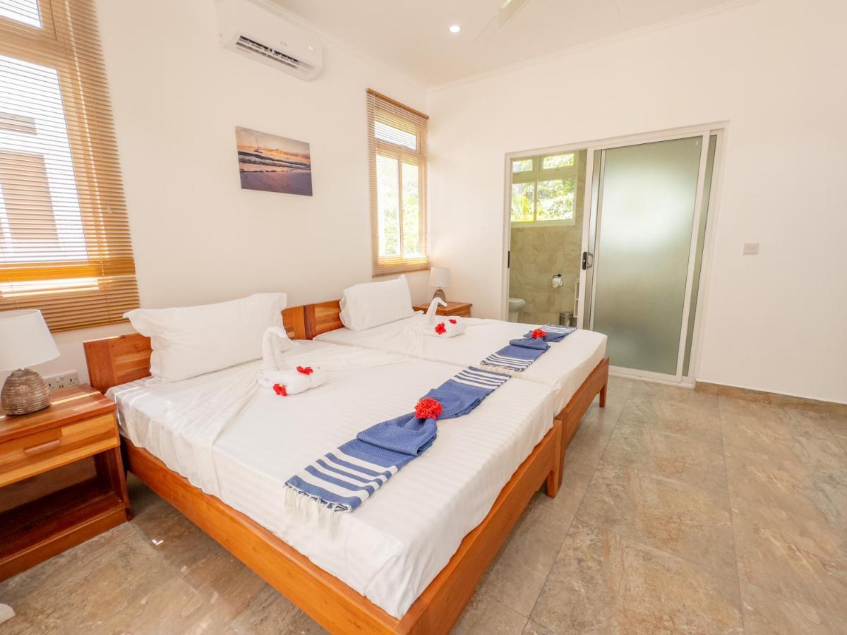 Macmillan'S Holiday Villas Grand Anse  Dış mekan fotoğraf