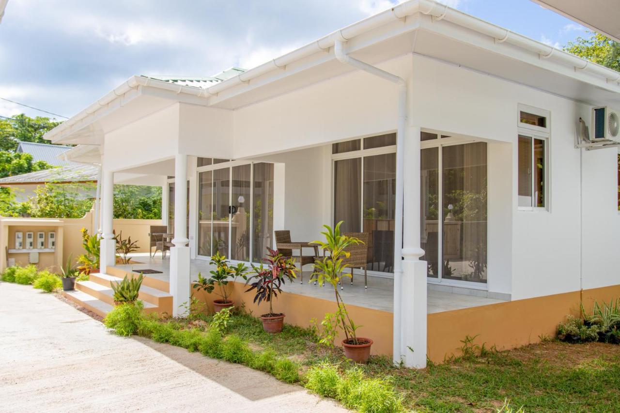 Macmillan'S Holiday Villas Grand Anse  Dış mekan fotoğraf
